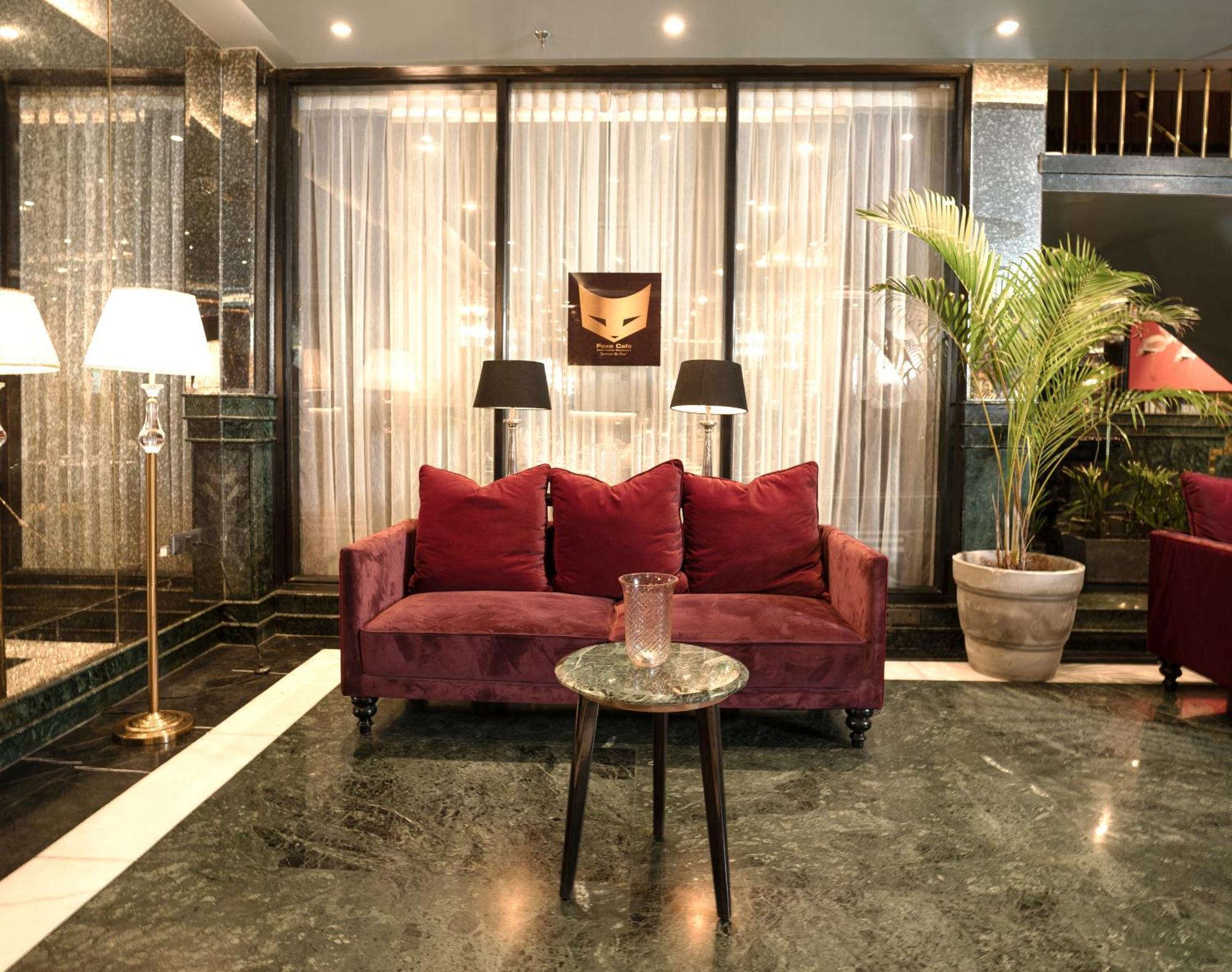 Foxoso Hotel Delhi Airport Új-Delhi Kültér fotó