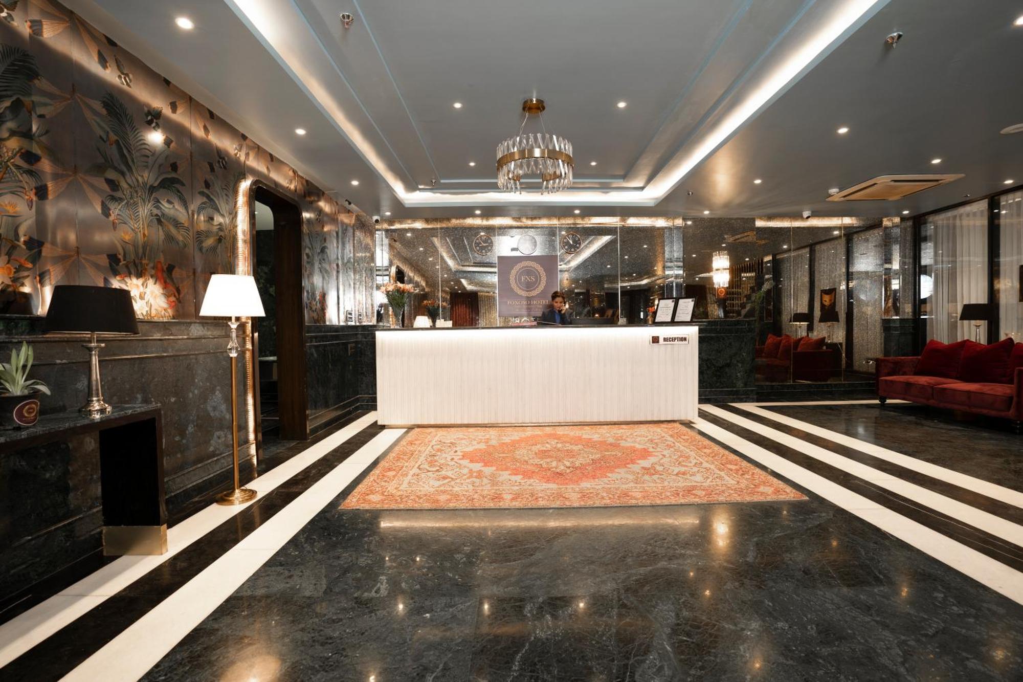 Foxoso Hotel Delhi Airport Új-Delhi Kültér fotó